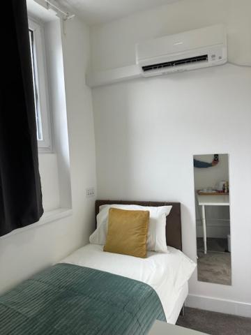 Lord Merit Guest Rooms In King'S Cross St Pancras London Exterior photo